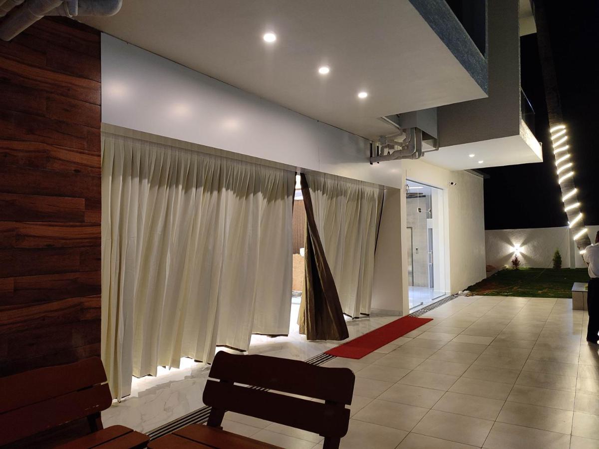 Silver Cloud Nandigunda Exterior photo