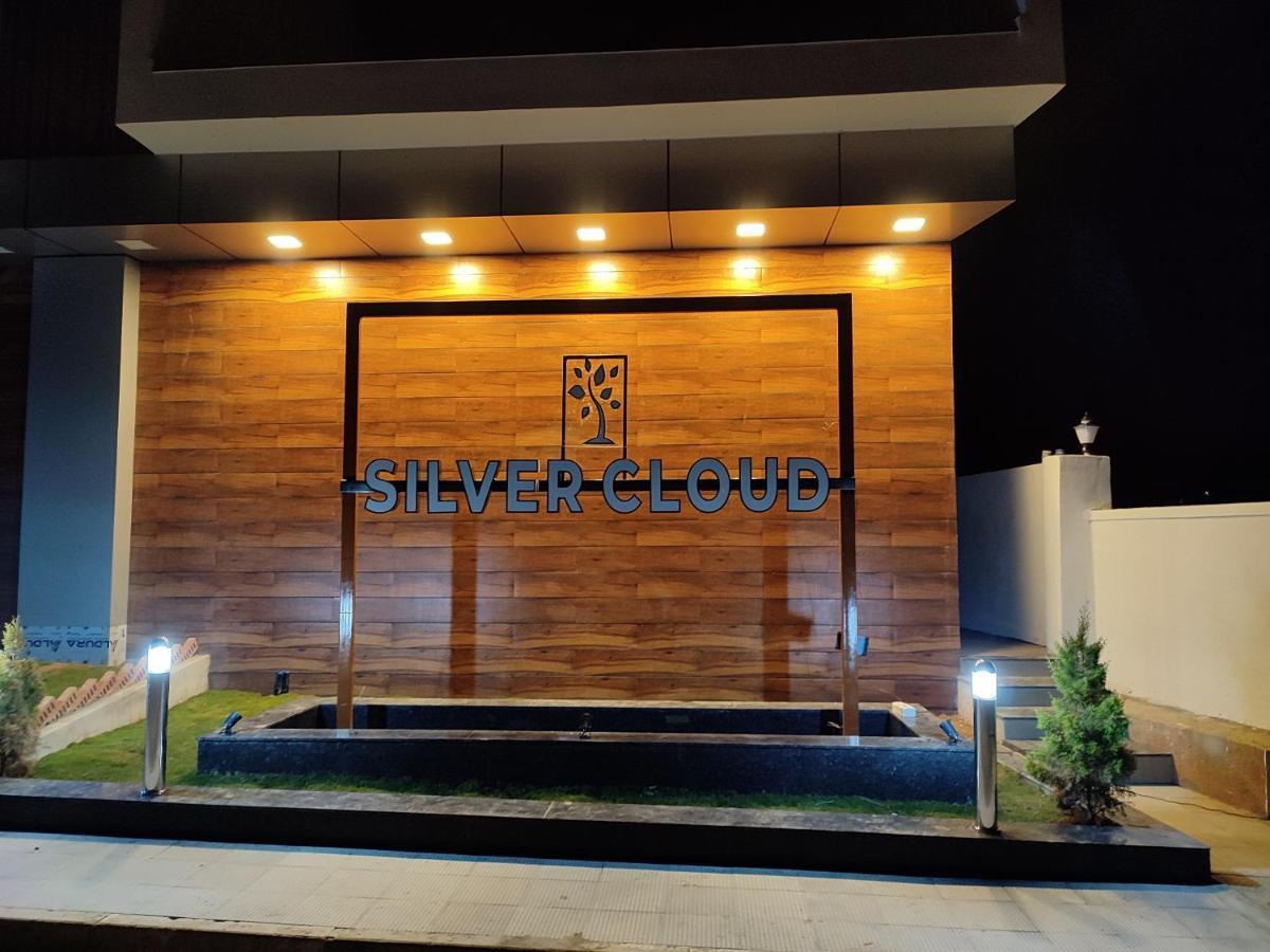 Silver Cloud Nandigunda Exterior photo